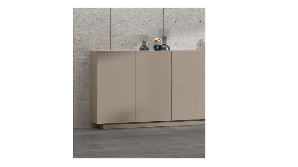 Шкаф-греденция с 3-мя дверками