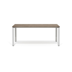 Стол прямой на металлокаркасе