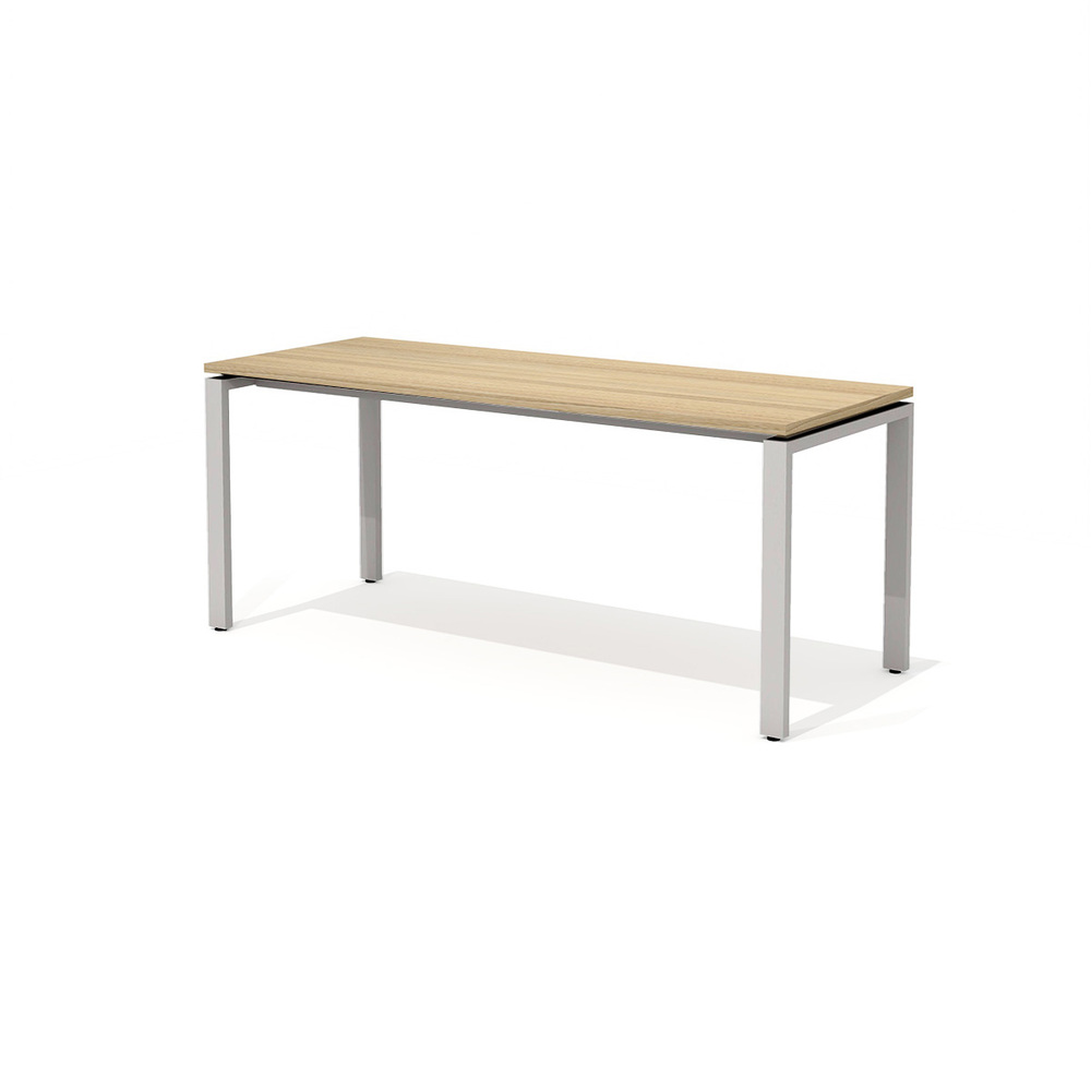 Стол прямой на металлокаркасе