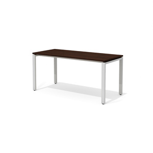 Стол прямой на металлокаркасе