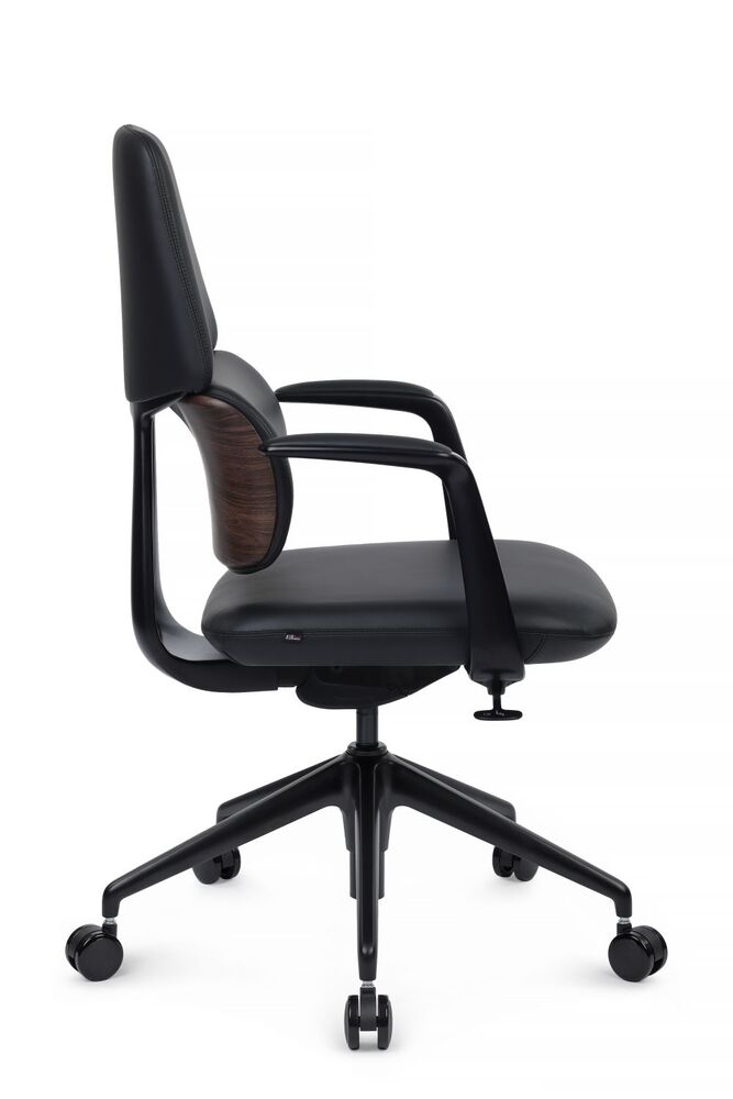 Кресло для персонала Avorio