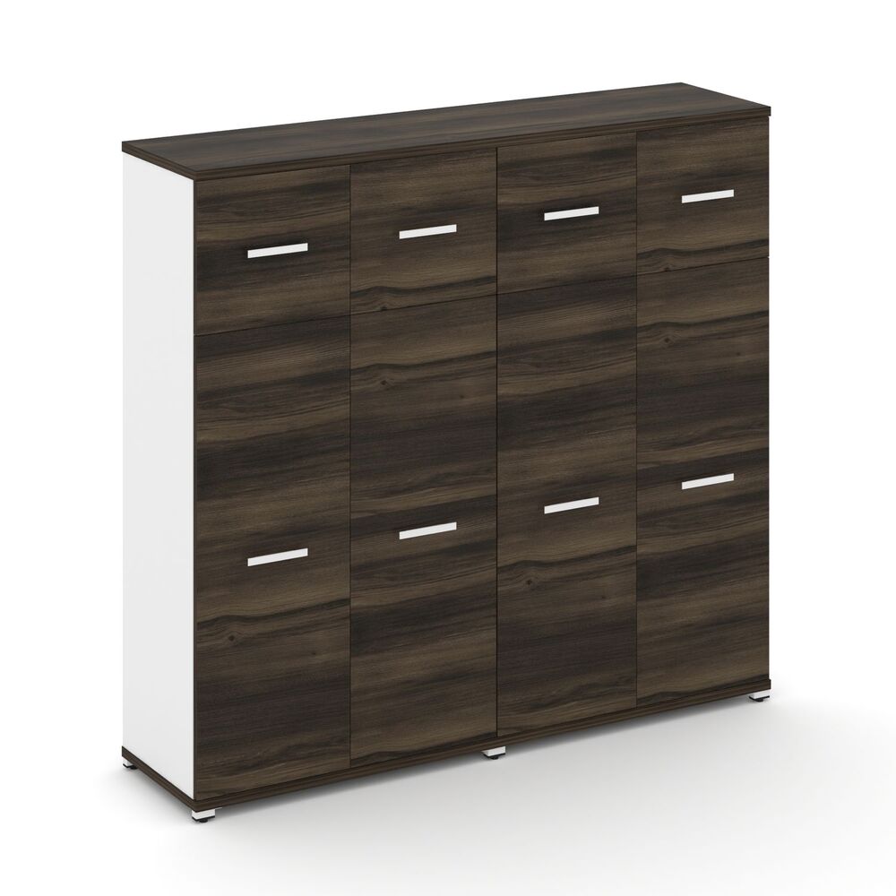 Шкаф две широкие секции, 4 ниши