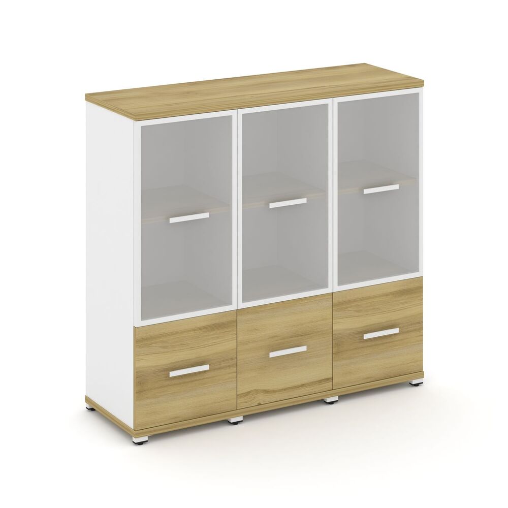 Шкаф три узкие секции, 3 ниши