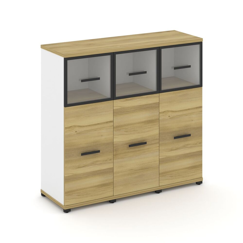 Шкаф три узкие секции, 3 ниши