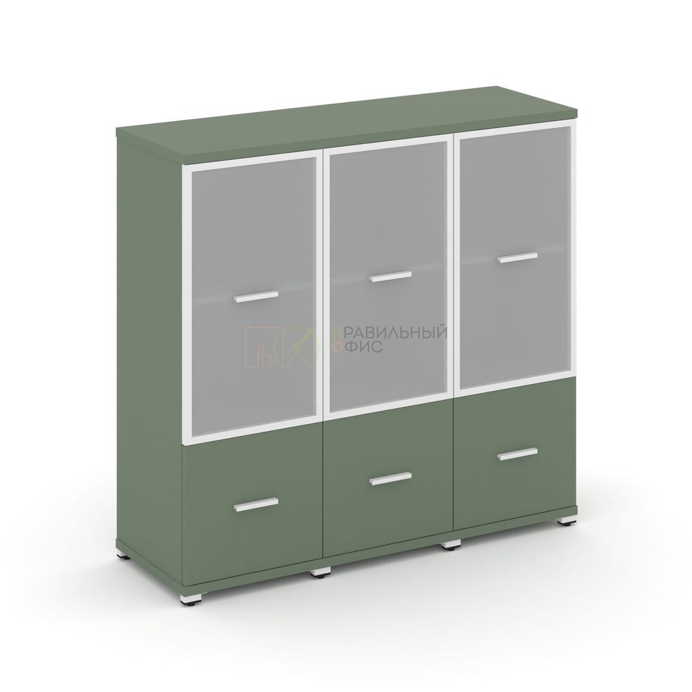 Шкаф три узкие секции, 3 ниши