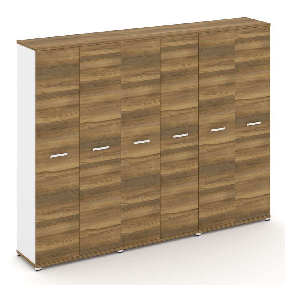 Шкаф три широкие секции, 5 ниш