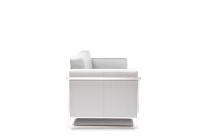 Диван трехместный