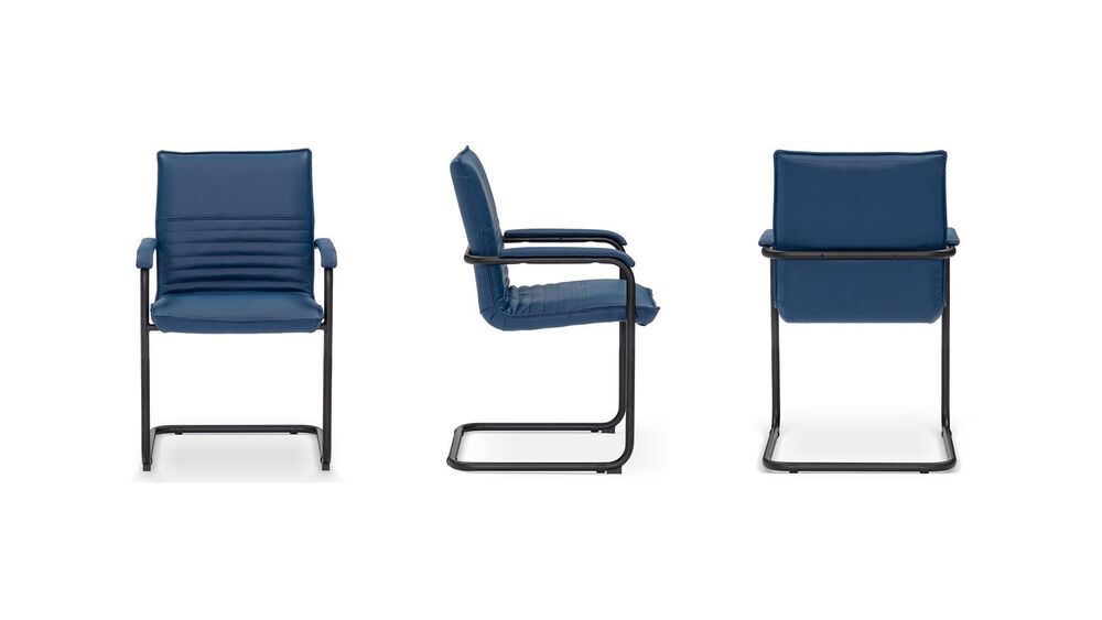 Кресло со средней спинкой на полозьях