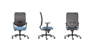 Кресло со средней спинкой (спинка в сетке)